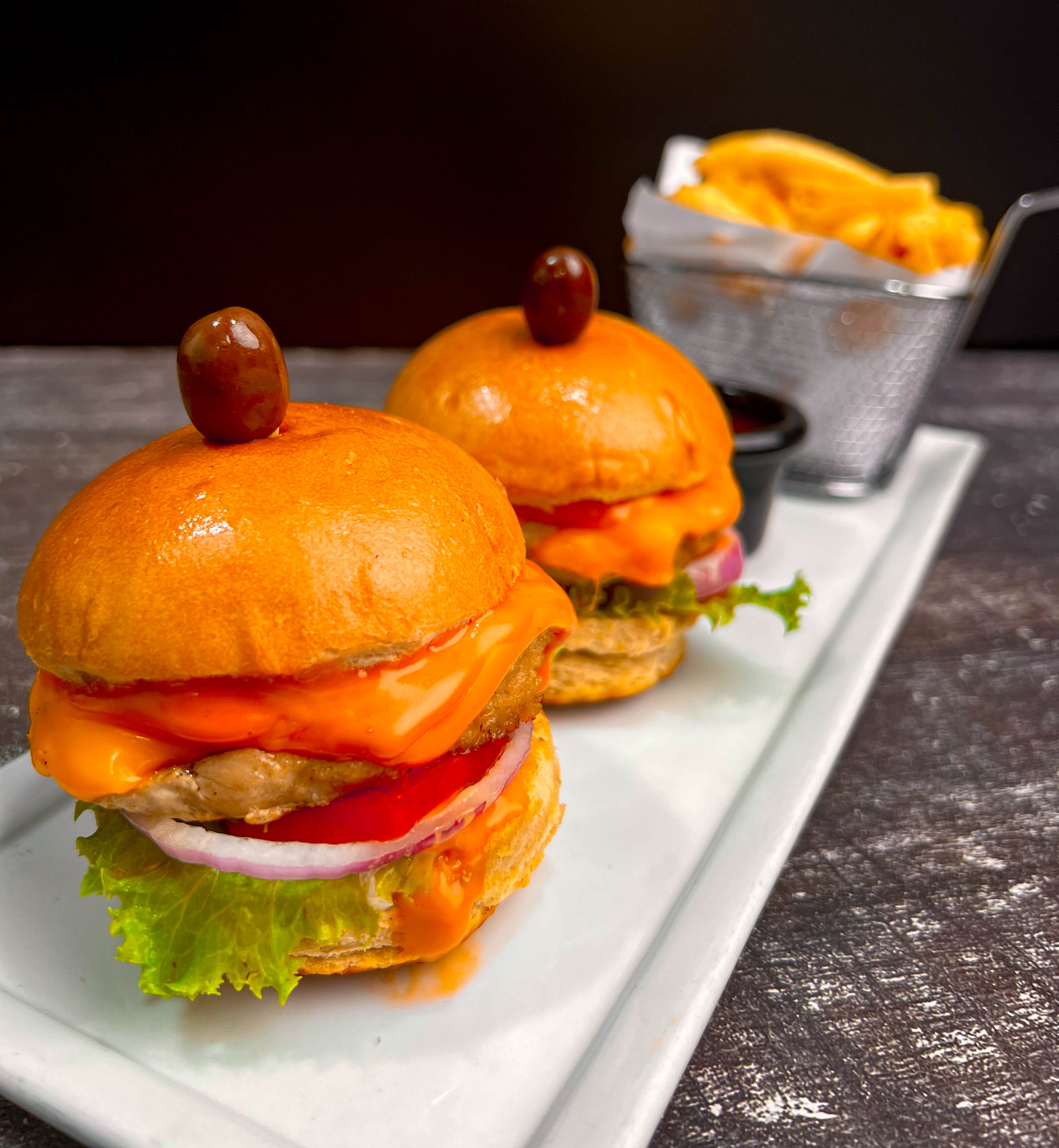 Mini burger with fries